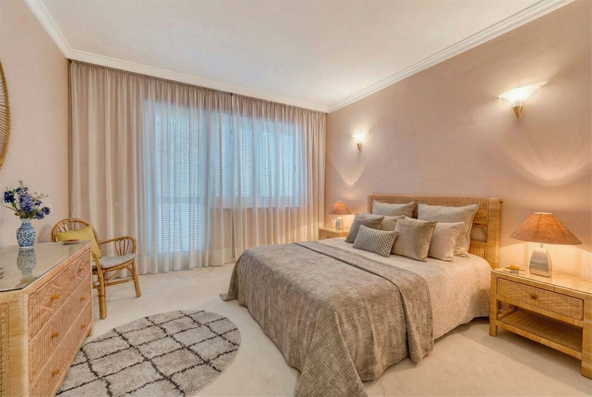 luxo-estate-21 Rio Real Marbella villa 10 Bedrooms