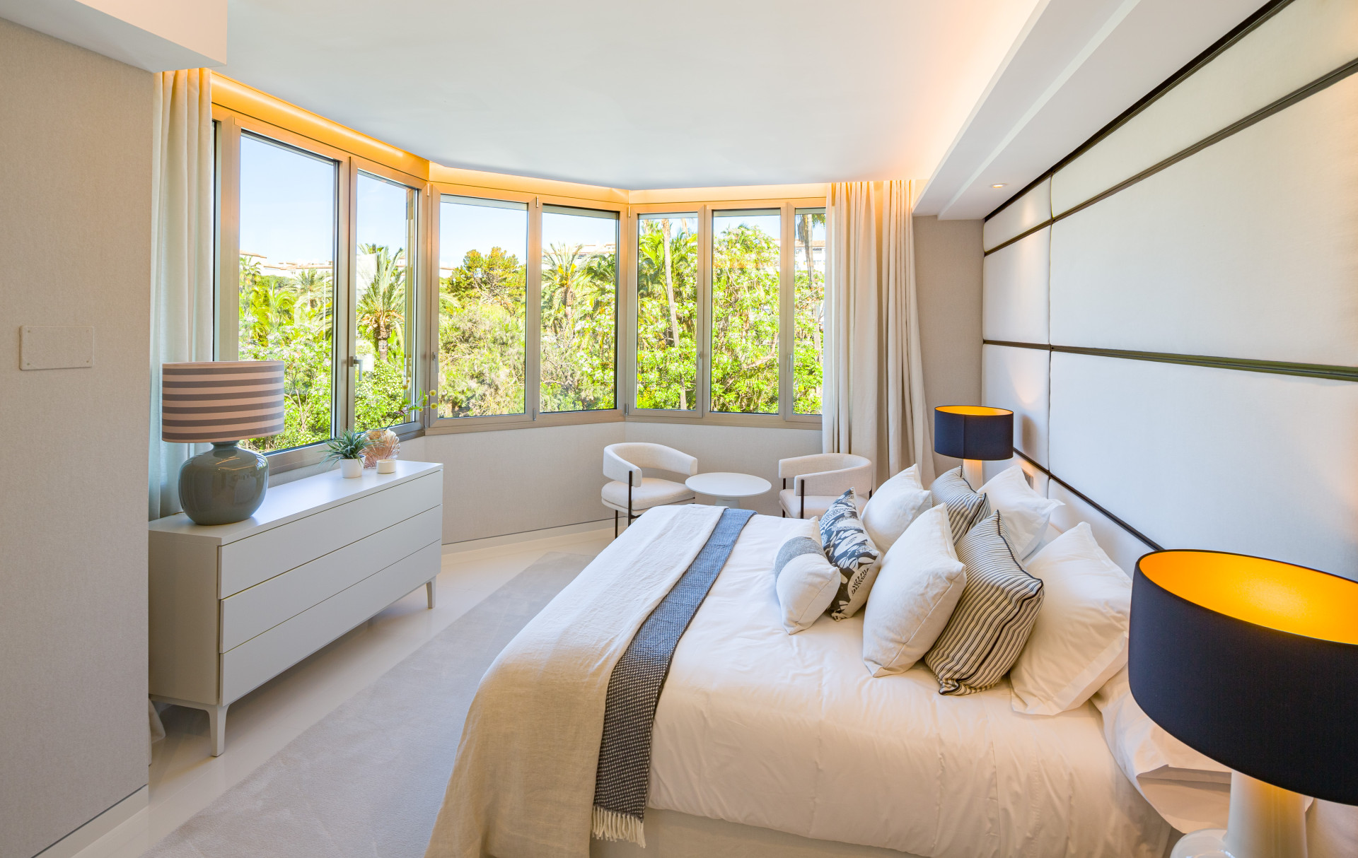 luxo-estate-21 Puerto Banus Marbella apartment 4 Bedrooms