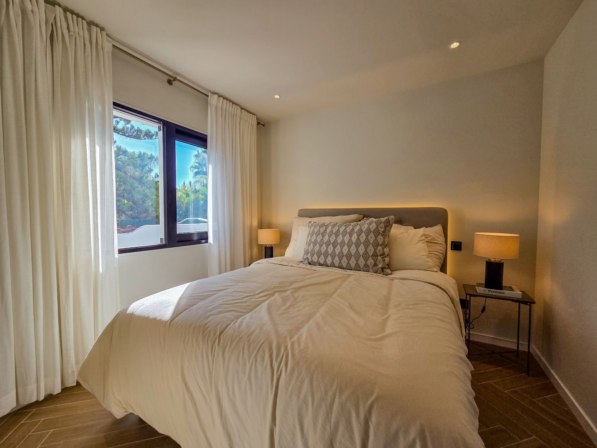 luxo-estate-21 Nueva Andalucia Marbella townhouse 4 Bedrooms
