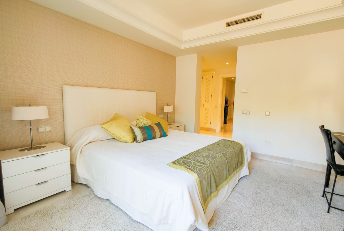 Nueva Andalucia Marbella penthouse 3 Bedrooms