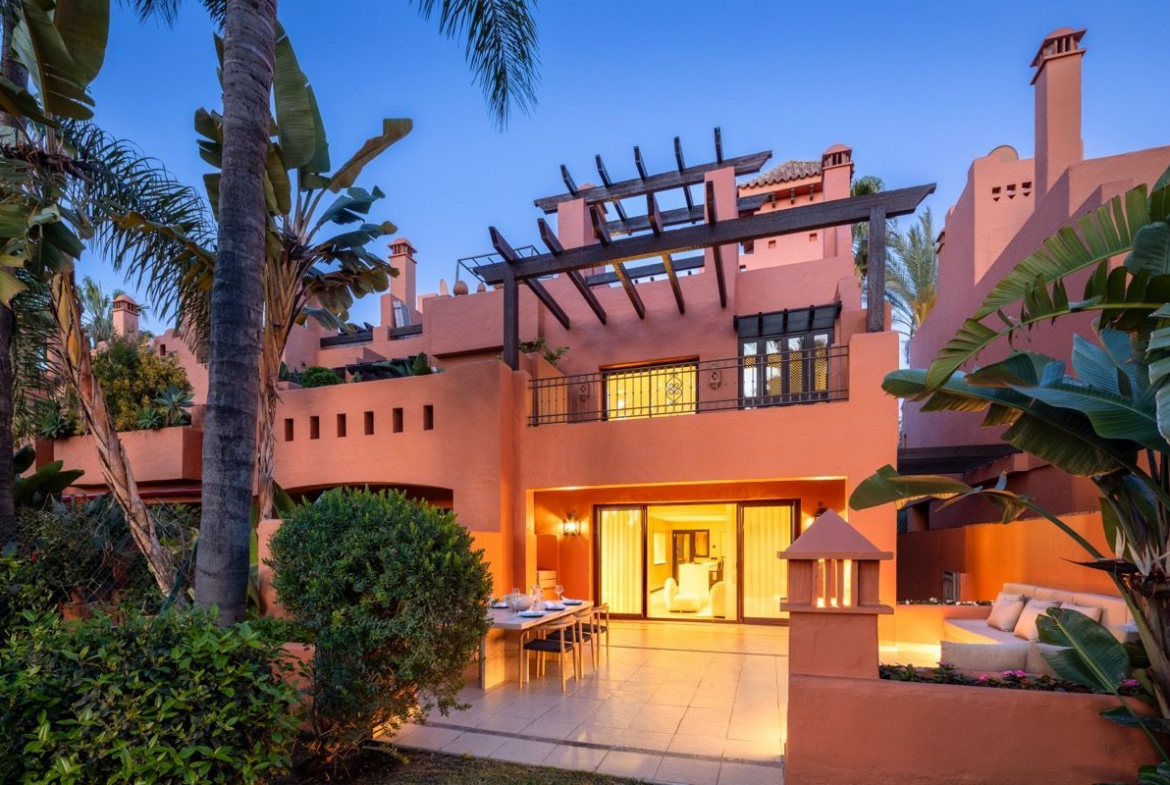 Marbella Golden Mile Marbella townhouse 4 Bedrooms