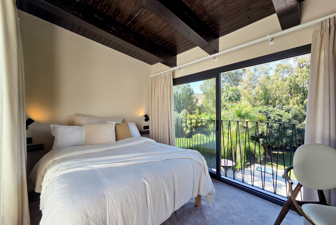 Nueva Andalucia Marbella villa 5 Bedrooms