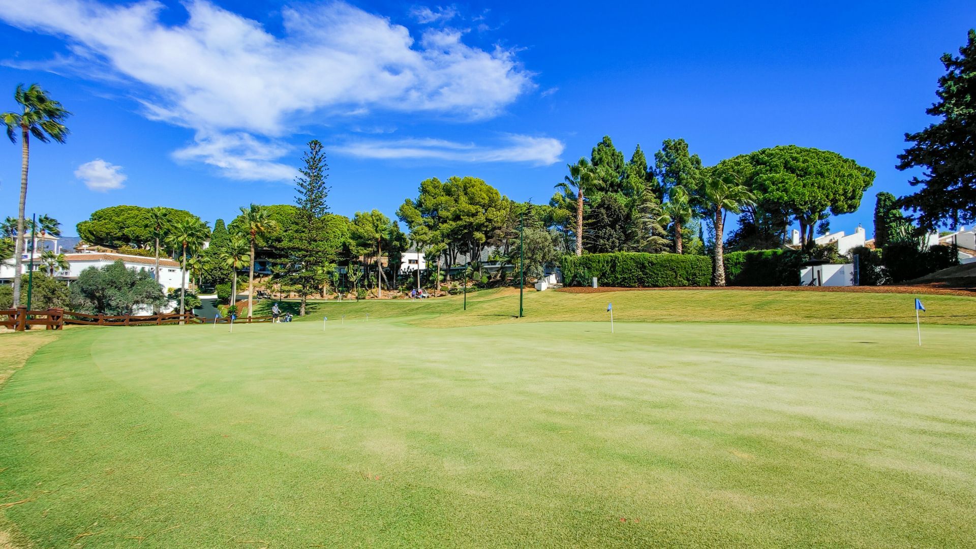 luxo-estate-21 Nueva Andalucia Marbella townhouse 4 Bedrooms
