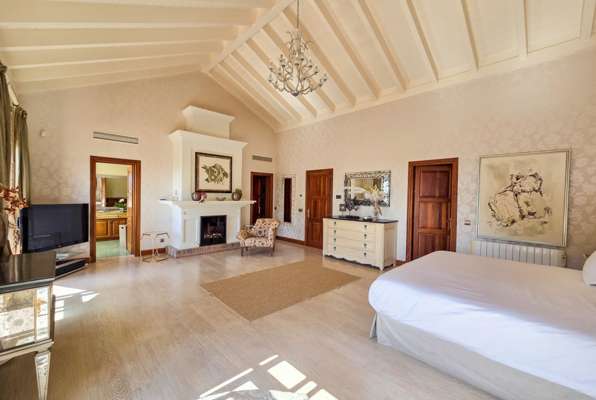 Marbella Golden Mile Marbella villa 5 Bedrooms