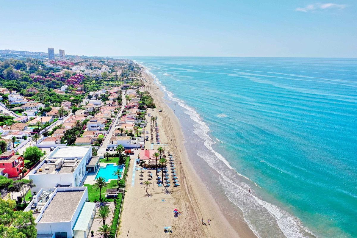 luxo-estate-21 Marbella plot Bedrooms