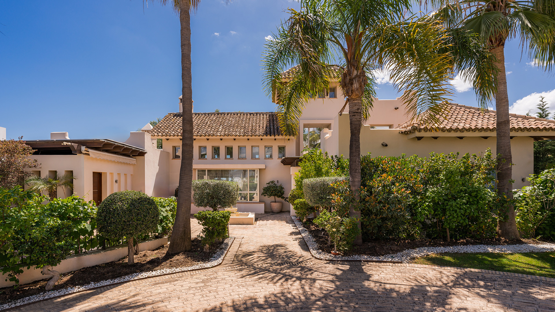 Los Flamingos Benahavis villa 5 Bedrooms