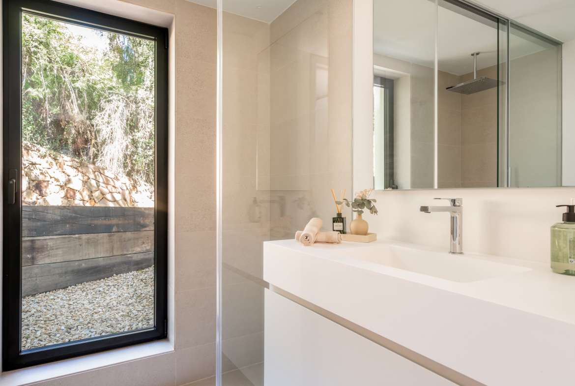 Nueva Andalucia Marbella villa 5 Bedrooms