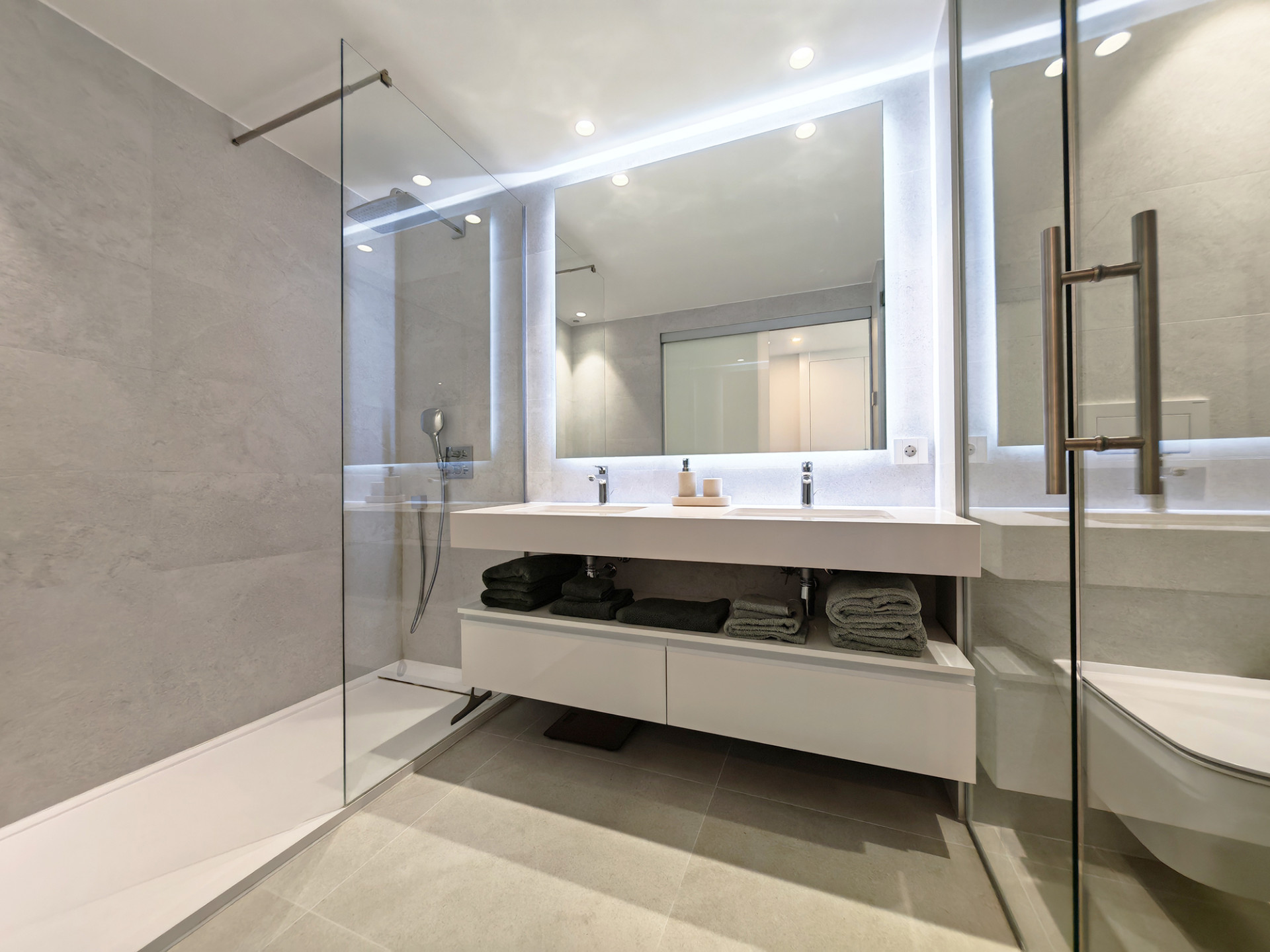 luxo-estate-21 Estepona apartment 3 Bedrooms
