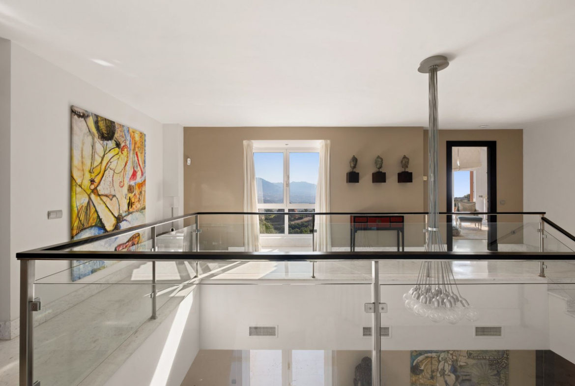 La Mairena Marbella villa 5 Bedrooms