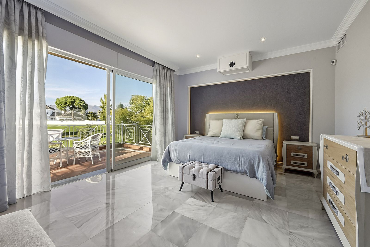 Guadalmina Alta San Pedro Alcantara villa 5 Bedrooms