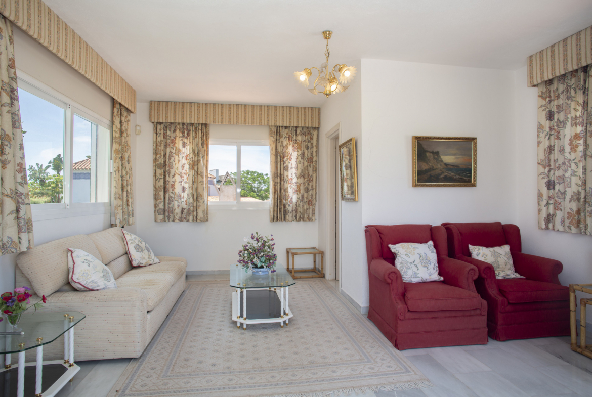 Guadalmina Baja San Pedro Alcantara villa 4 Bedrooms