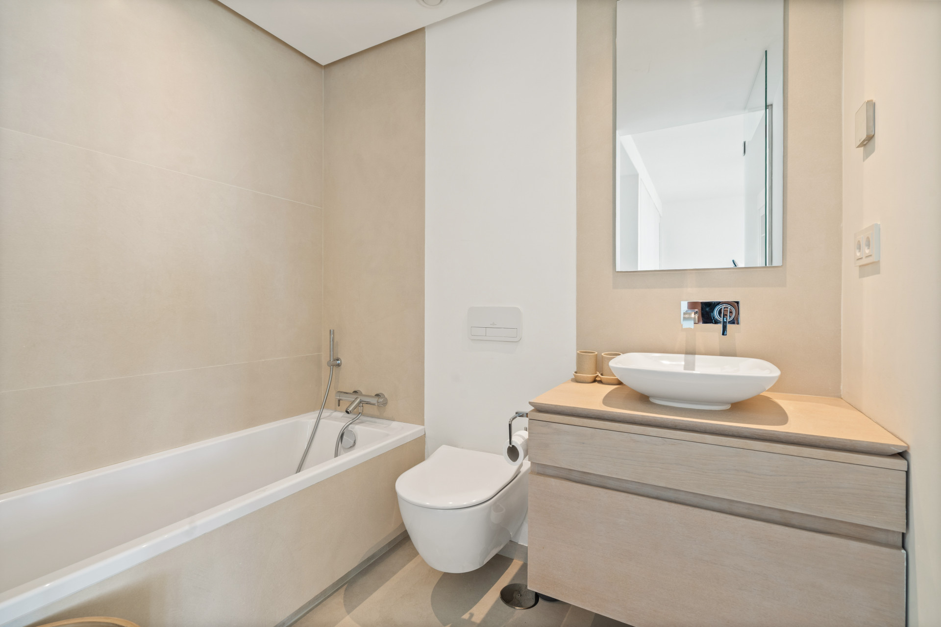 luxo-estate-21 Nueva Andalucia Marbella apartment 5 Bedrooms