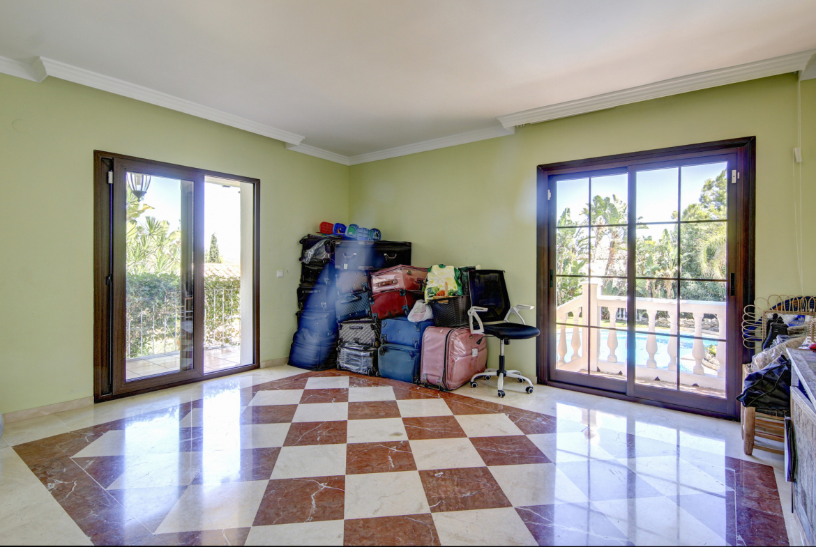Benahavis Pueblo Benahavis villa 6 Bedrooms