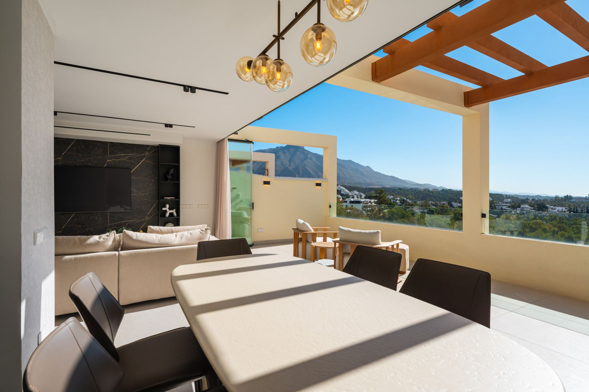 luxo-estate-21 Nueva Andalucia Marbella apartment 3 Bedrooms
