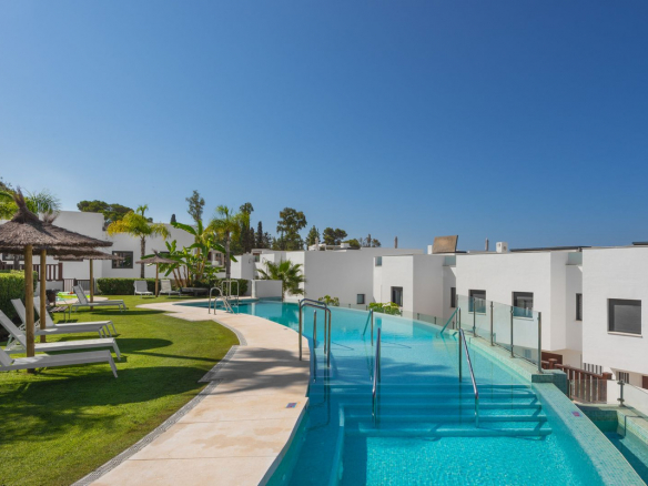 Marbella Golden Mile Marbella townhouse 3 Bedrooms