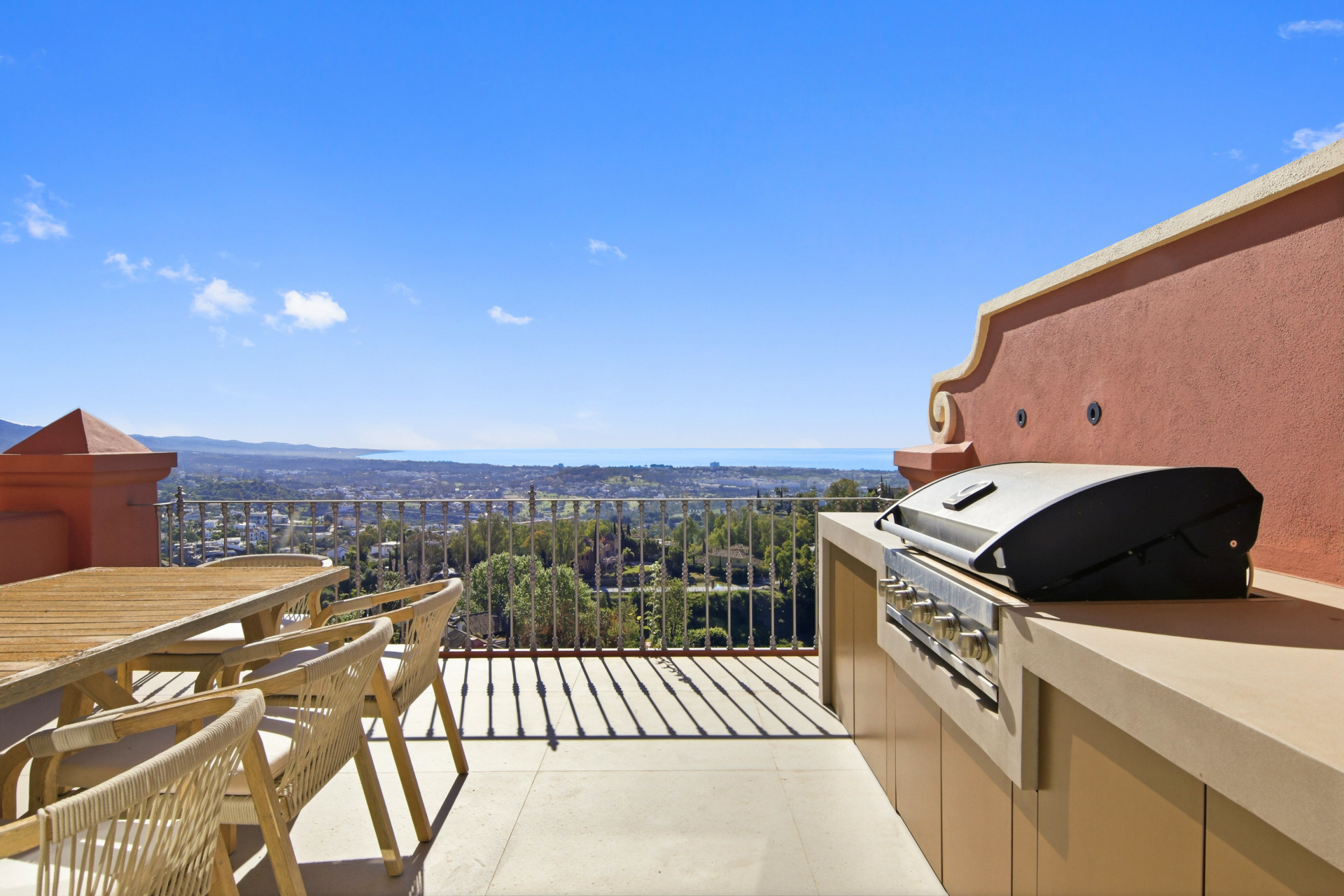Monte Halcones Benahavis penthouse 4 Bedrooms