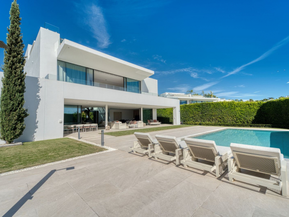 Marbella Golden Mile Marbella villa 5 Bedrooms
