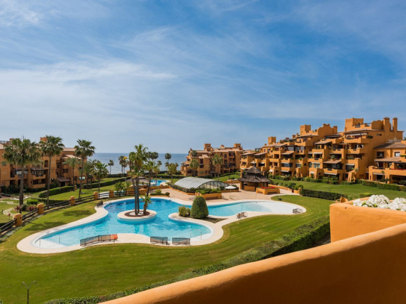 New Golden Mile Estepona apartment 3 Bedrooms