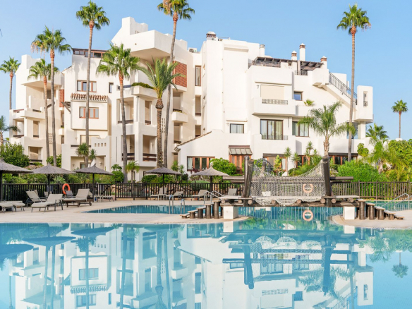 New Golden Mile Estepona apartment 3 Bedrooms