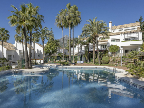 Marbella Golden Mile Marbella townhouse 5 Bedrooms