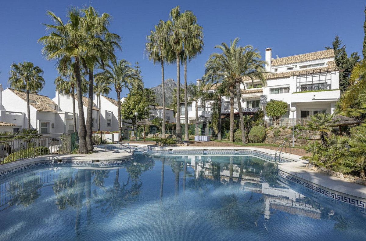 Marbella Golden Mile Marbella townhouse 5 Bedrooms