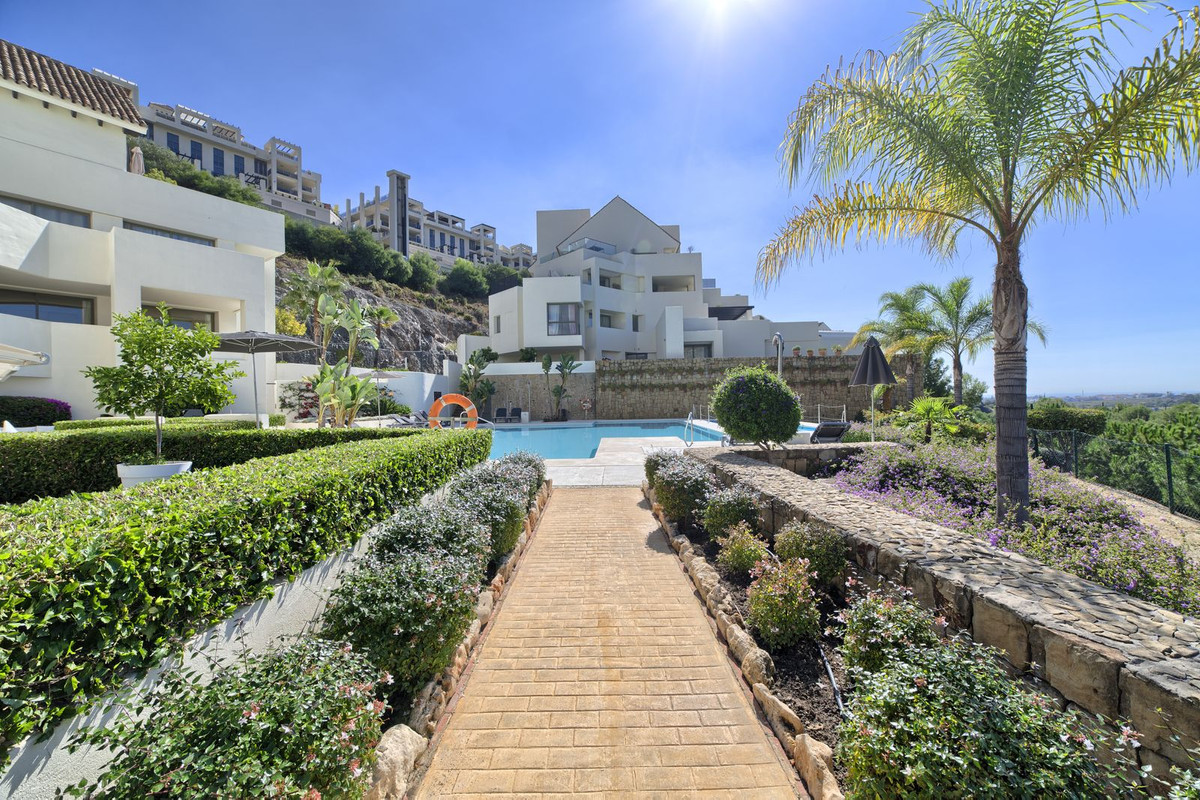R4950688 Los Flamingos Benahavis penthouse 3 Bedrooms