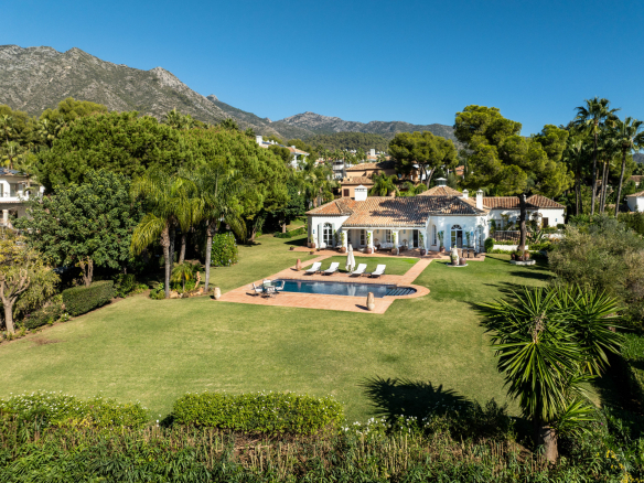 Marbella Golden Mile Marbella villa 5 Bedrooms