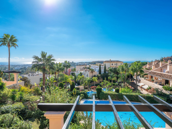 Nueva Andalucia Marbella apartment 4 Bedrooms