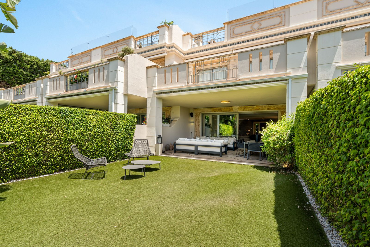 Sierra Blanca Marbella townhouse 4 Bedrooms