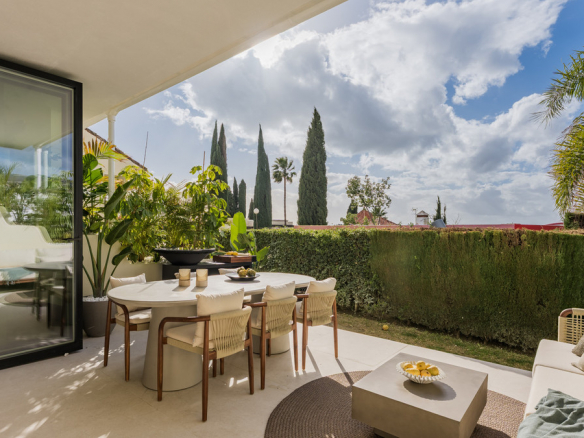 Nueva Andalucia Marbella townhouse 3 Bedrooms