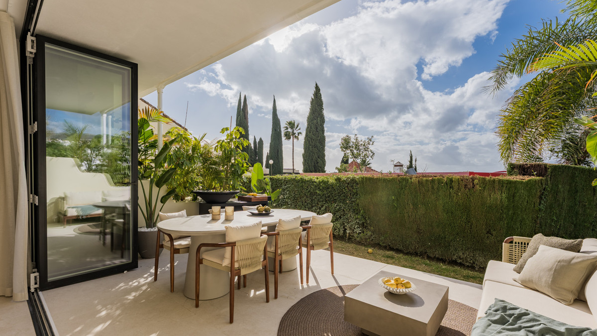 R5320420 Nueva Andalucia Marbella townhouse 3 Bedrooms