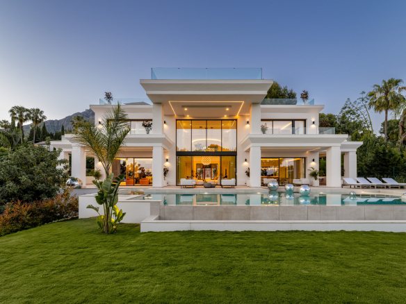 Sierra Blanca Marbella villa 6 Bedrooms
