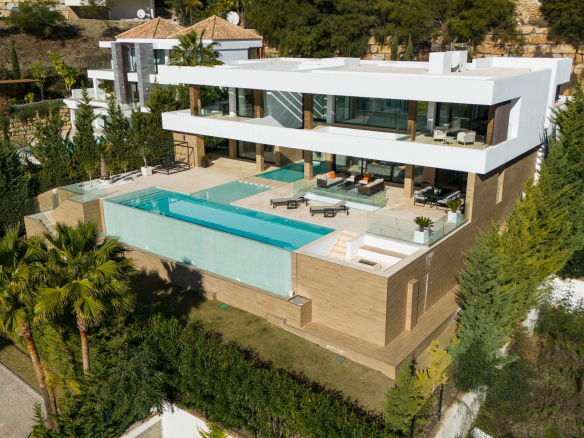 La Alqueria Benahavis villa 5 Bedrooms