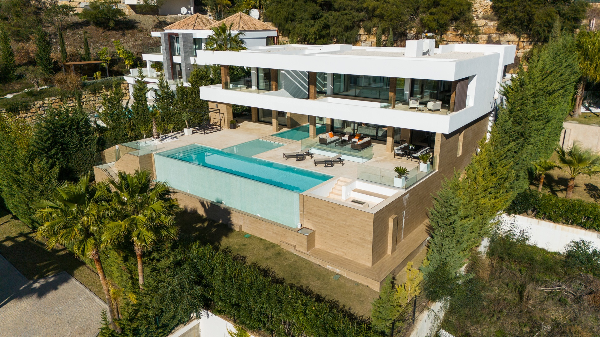 La Alqueria Benahavis villa 5 Bedrooms