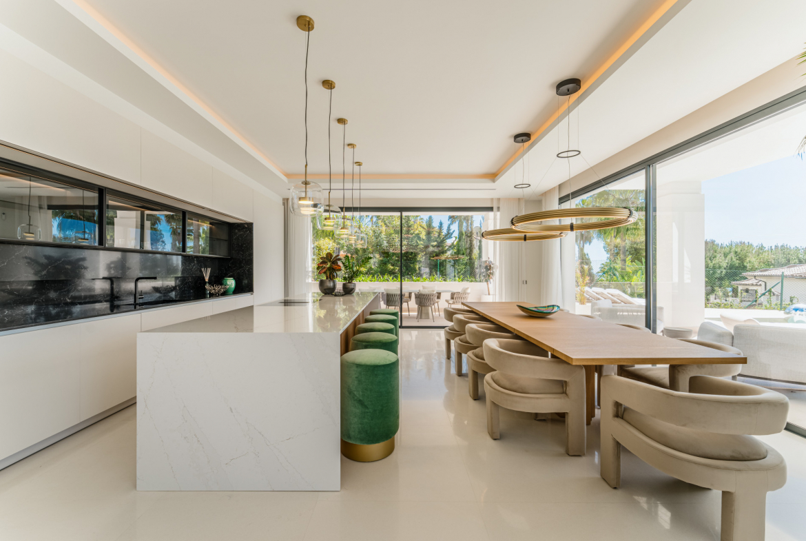 Sierra Blanca Marbella villa 6 Bedrooms