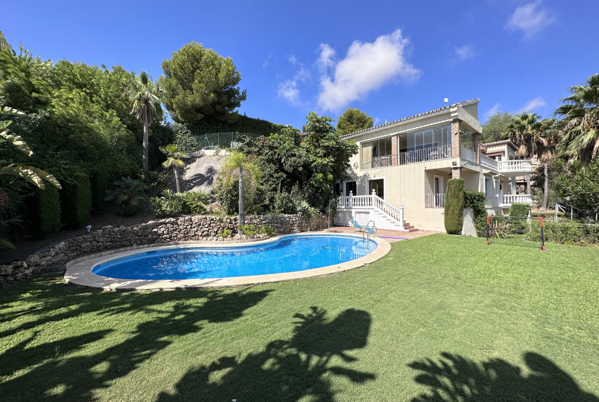 Benahavis Pueblo Benahavis villa 6 Bedrooms