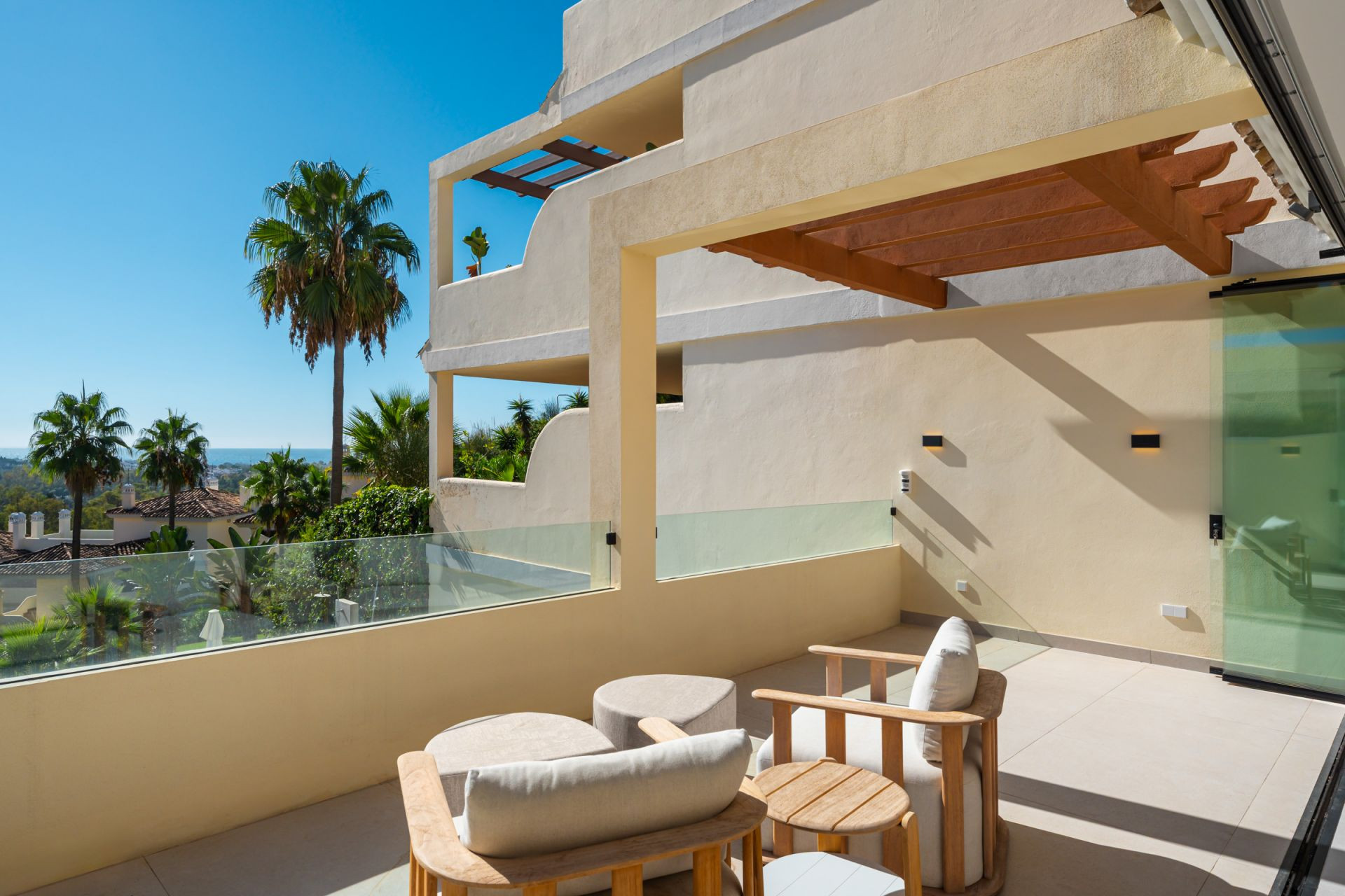 luxo-estate-3 Nueva Andalucia Marbella apartment 3 Bedrooms