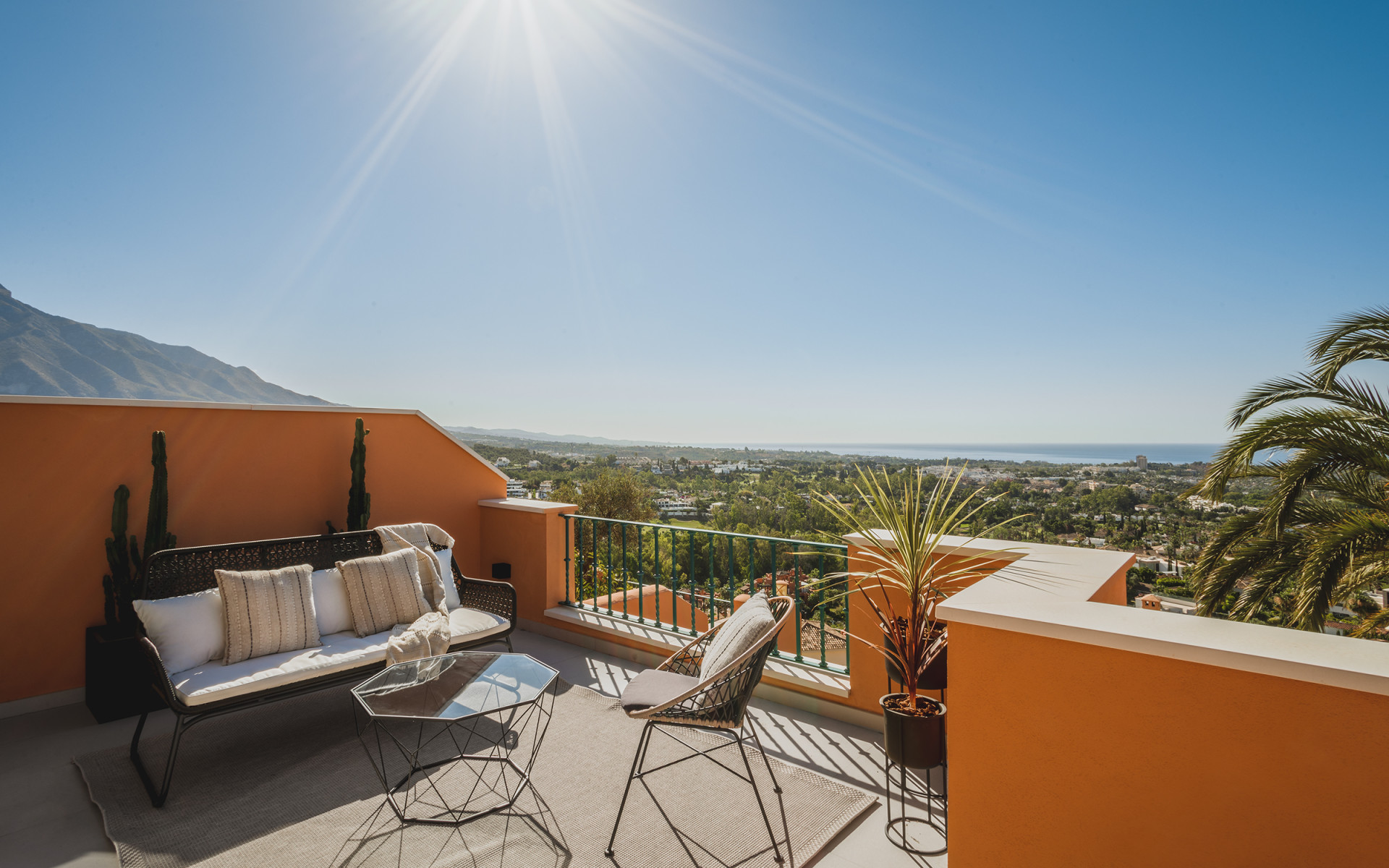 Nueva Andalucia Marbella penthouse 3 Bedrooms