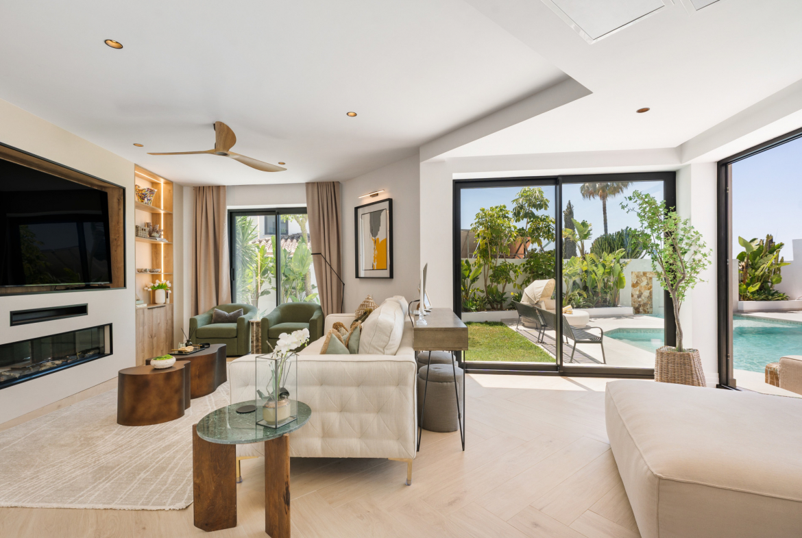 Estepona villa 6 Bedrooms
