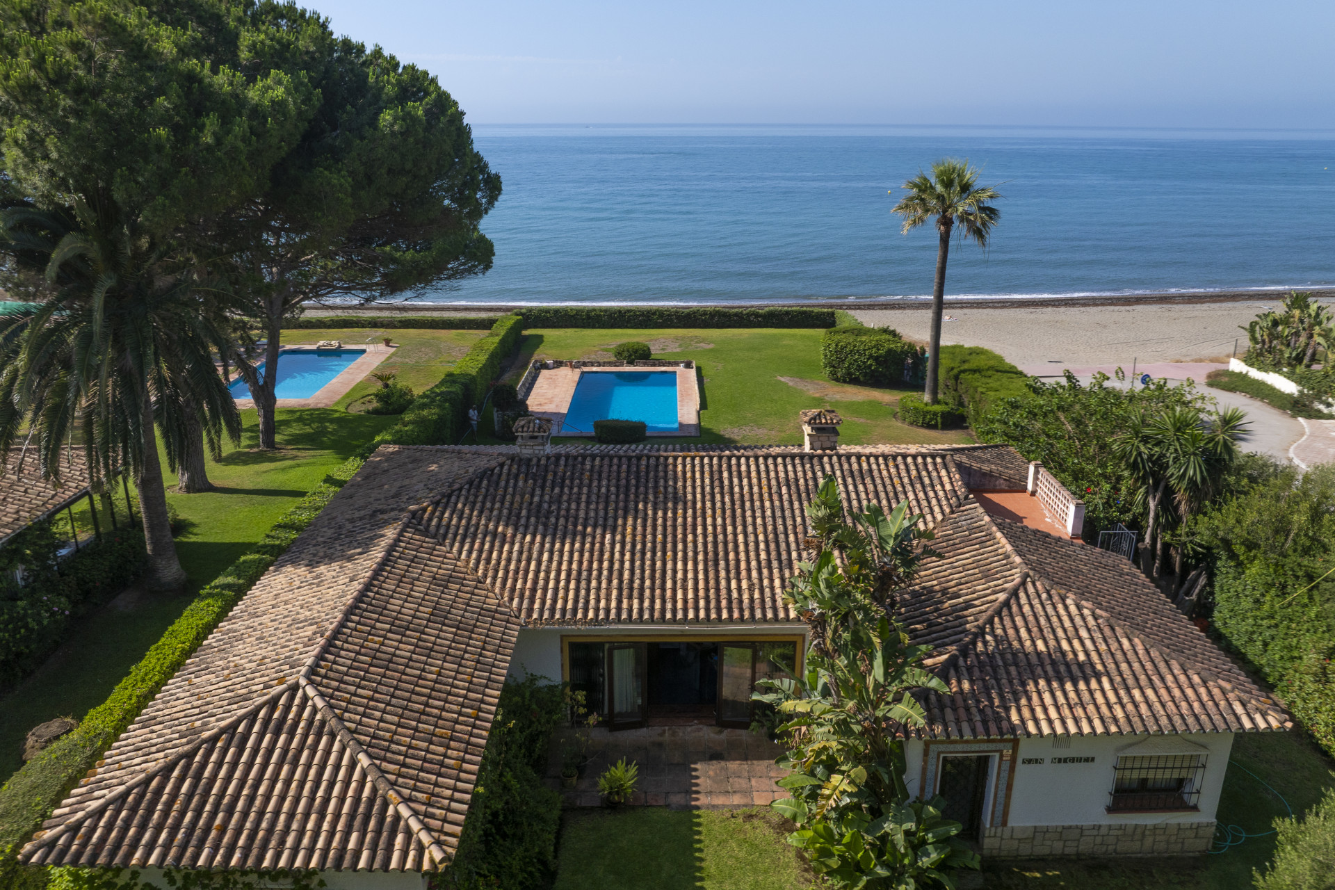 Estepona villa 5 Bedrooms