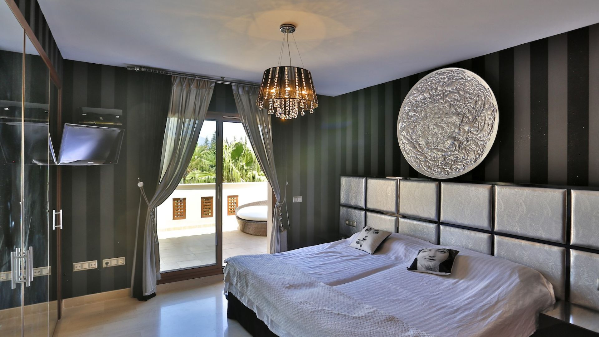 Nueva Andalucia Marbella penthouse 2 Bedrooms