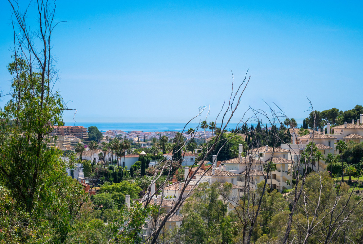 Nueva Andalucia Marbella villa 3 Bedrooms