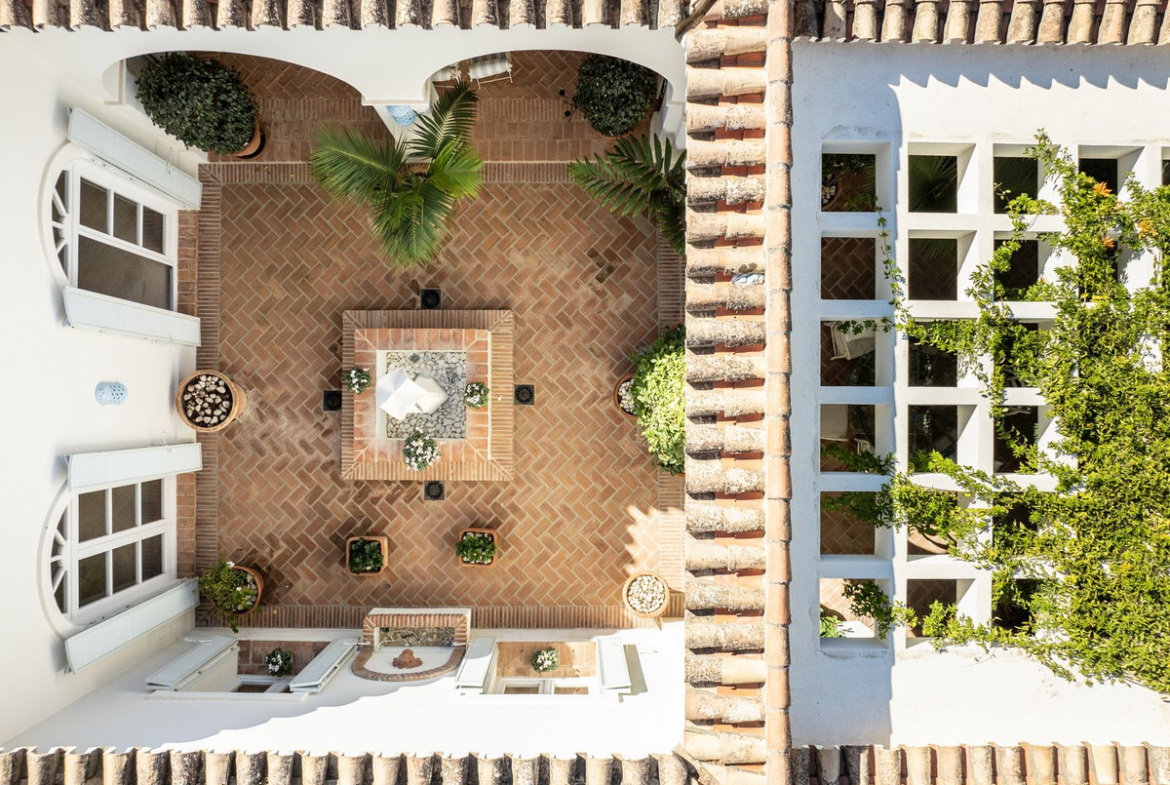 Marbella Golden Mile Marbella villa 7 Bedrooms
