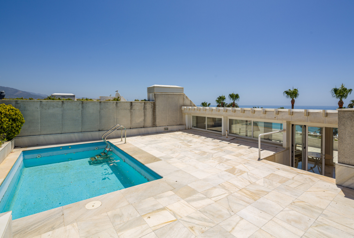Puerto Banus Marbella penthouse 4 Bedrooms