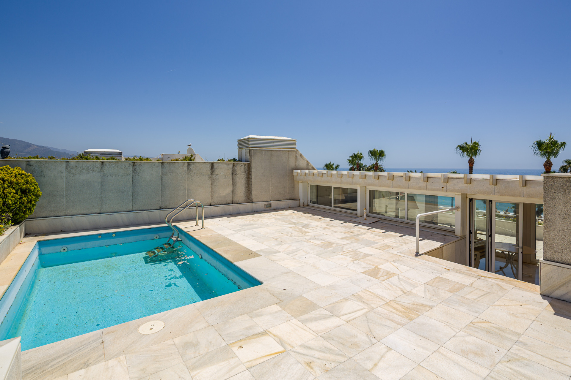 Puerto Banus Marbella penthouse 4 Bedrooms