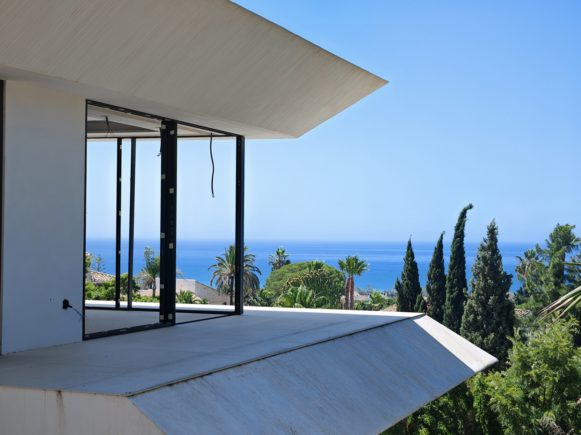 Las Chapas Marbella villa 6 Bedrooms