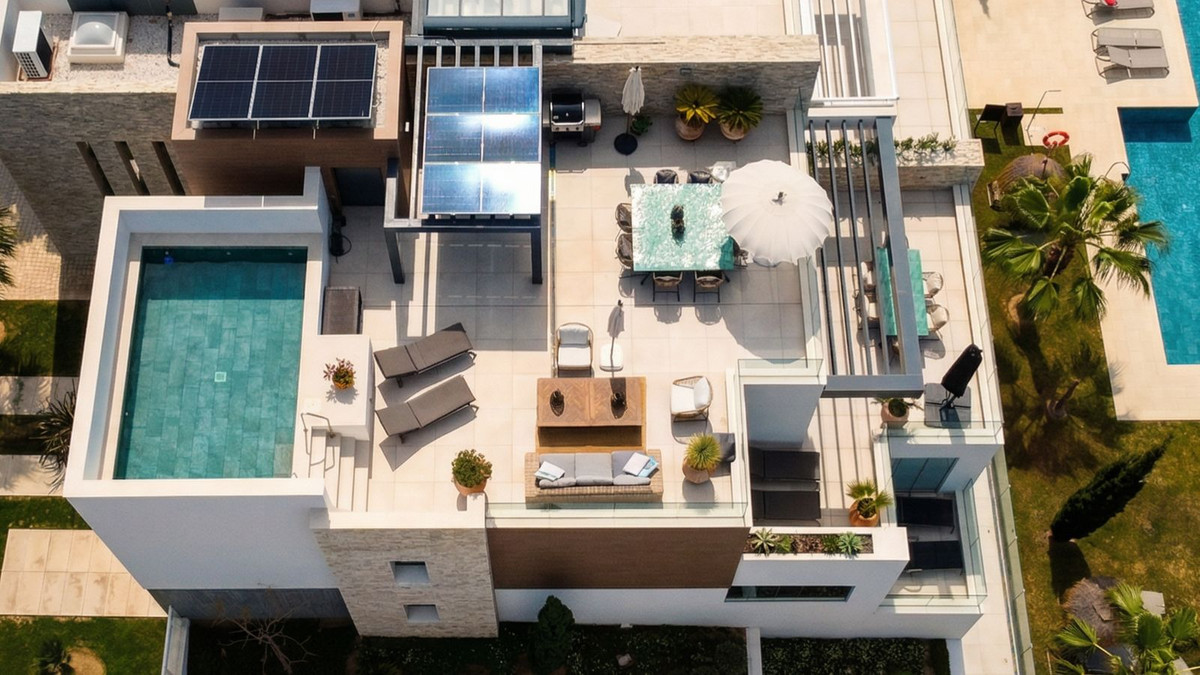 Cabopino Marbella penthouse 3 Bedrooms