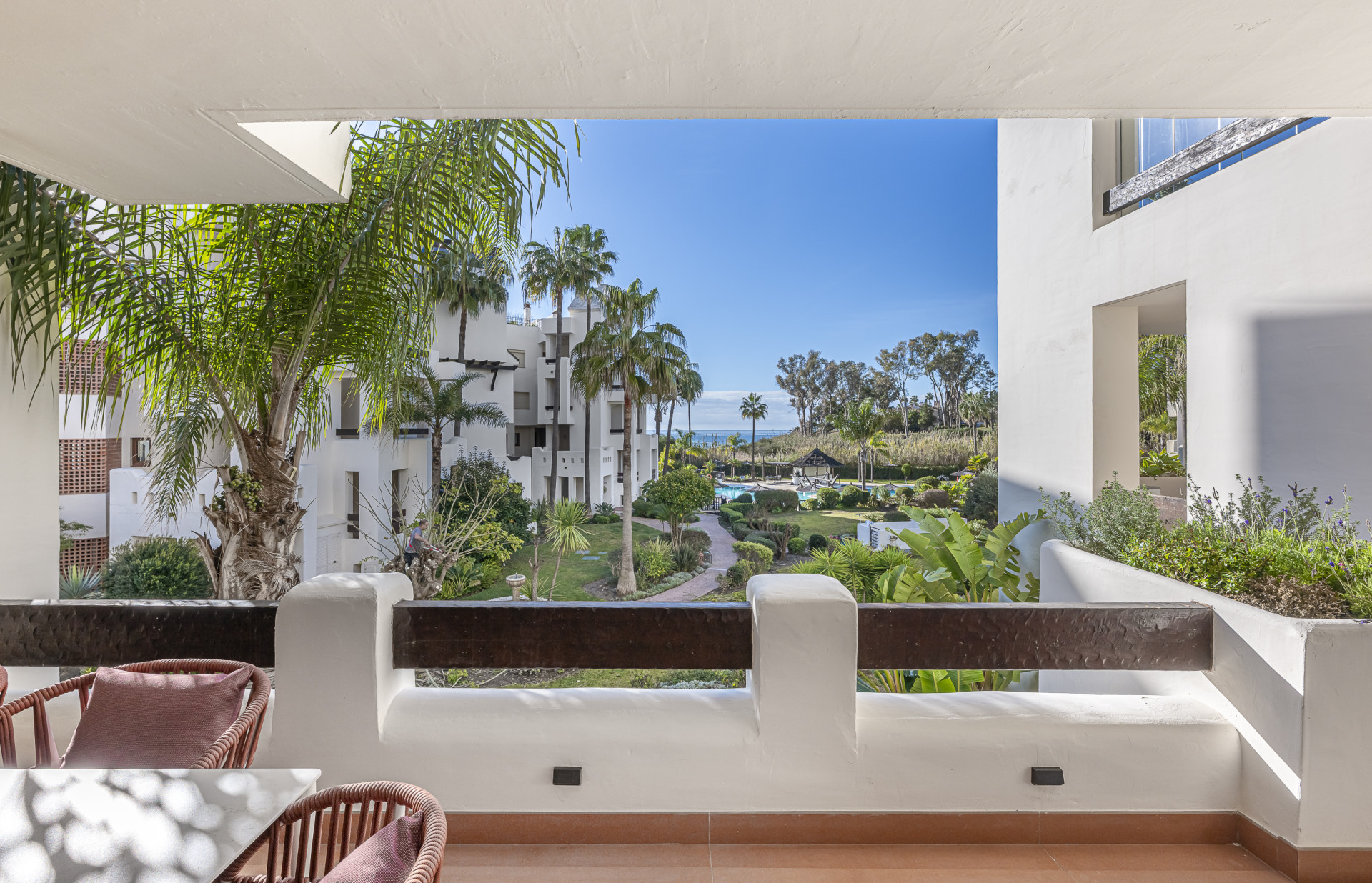 luxo-estate-3 Estepona apartment 3 Bedrooms