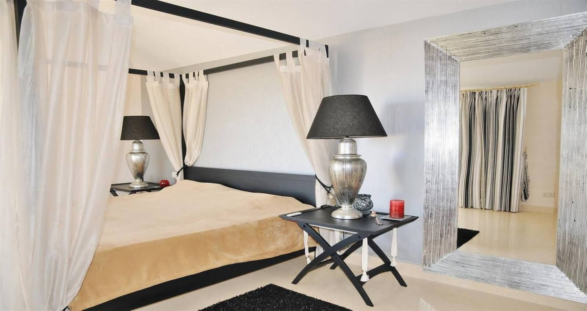 luxo-estate-3 Benahavis penthouse 4 Bedrooms
