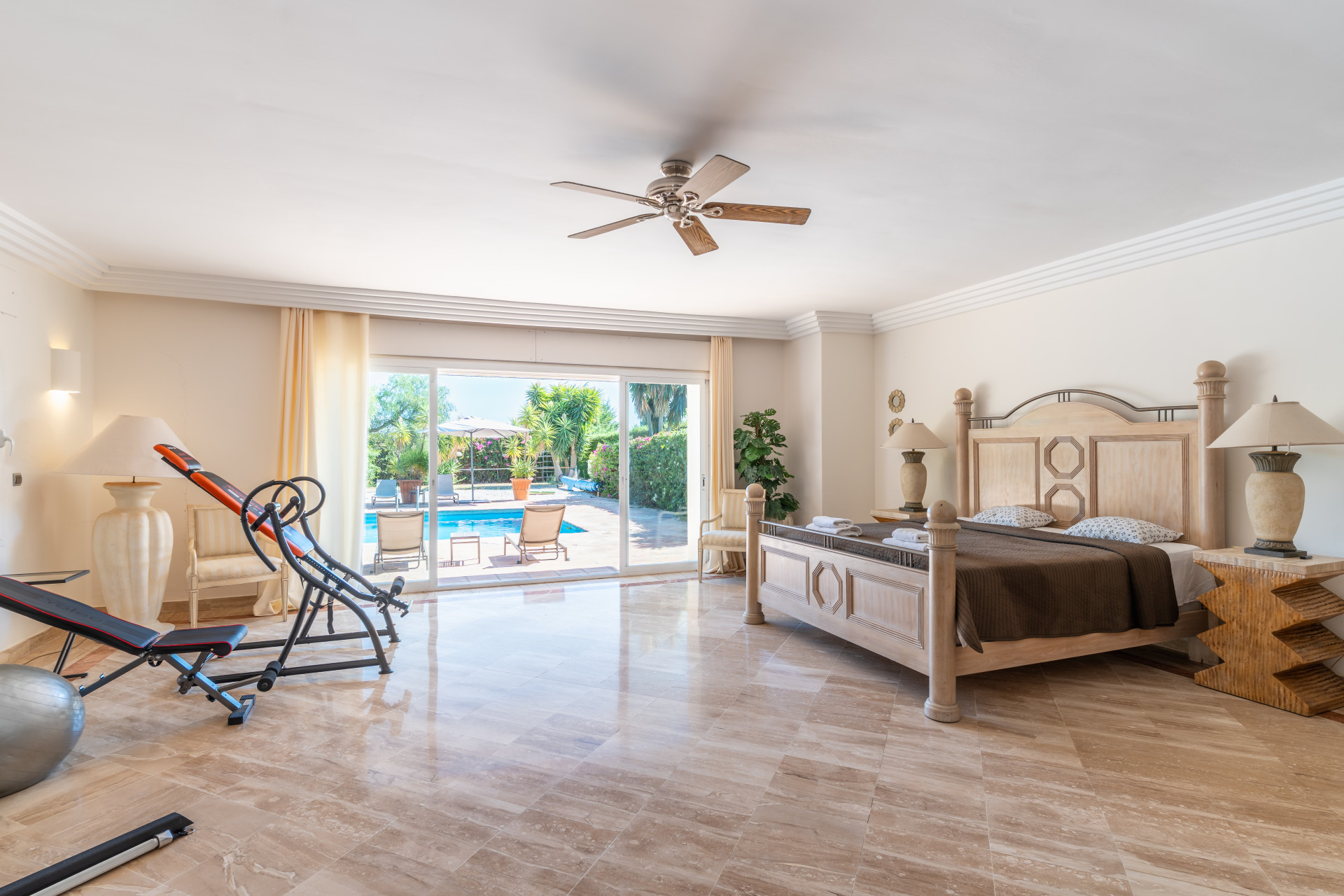 Los Almendros Benahavis villa 5 Bedrooms